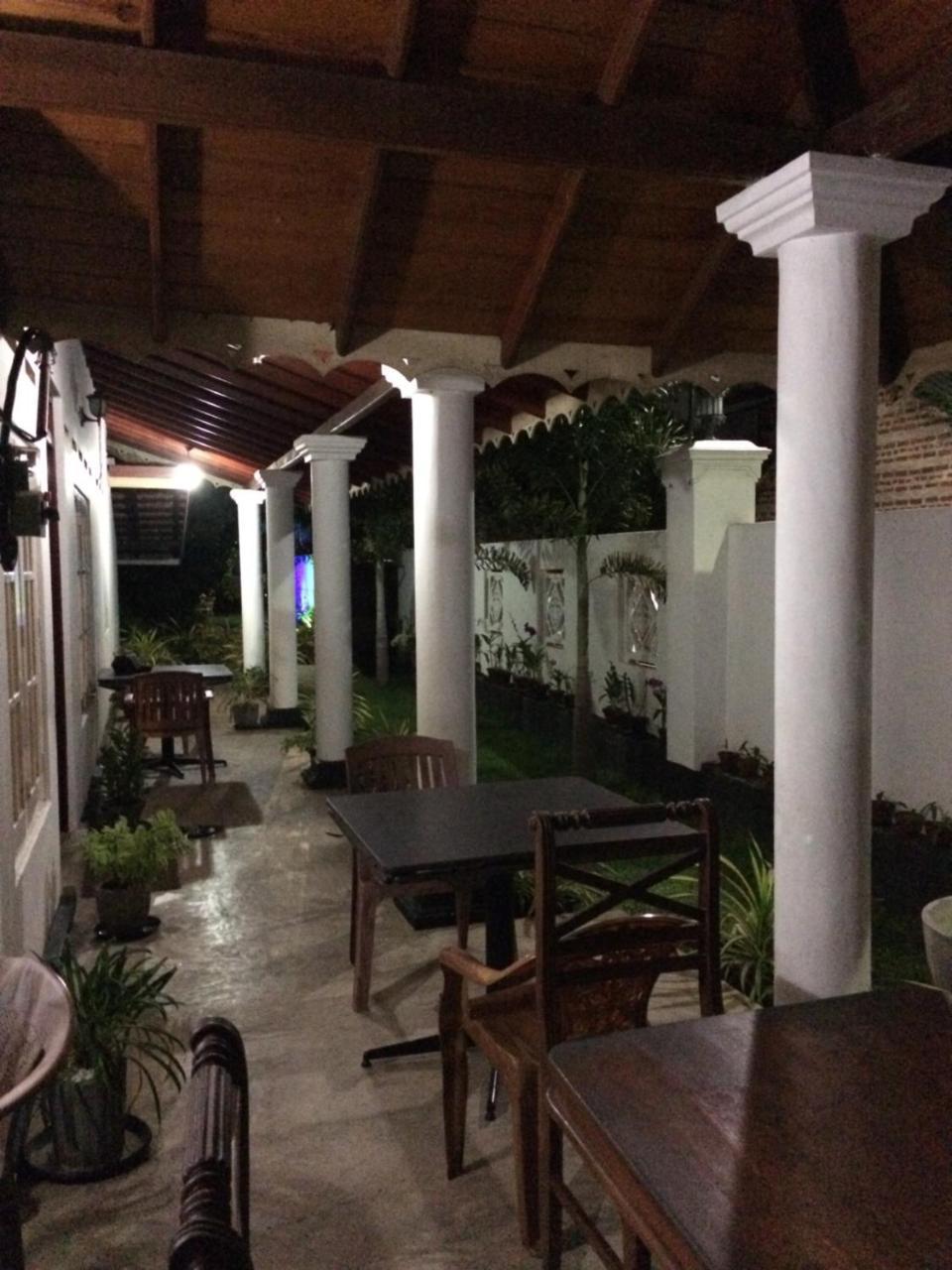 Sunrise Palace Negombo Extérieur photo